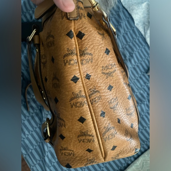 Mcm tote bag with sling - Picture 6 of 9